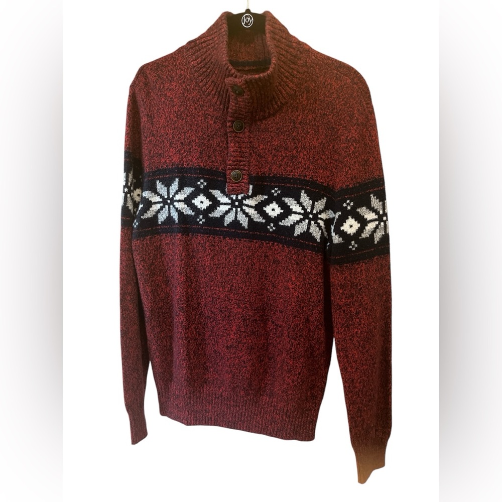 Men’s American Eagle size M sweater.  Cotton/acrylic blend.  Excellent!